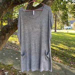 Latched Mama Nest Nursing Tunic in Whisper (Maternity or Nursing Friendly)